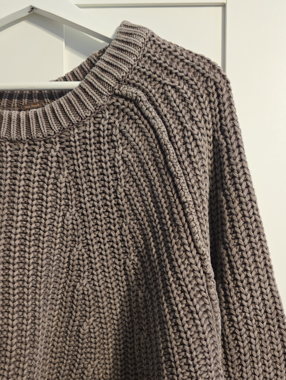 Free People Take Me Home Sweater Womens XL Taupe Crewneck Chunky Heavy Cozy Boho - Picture 4 of 9